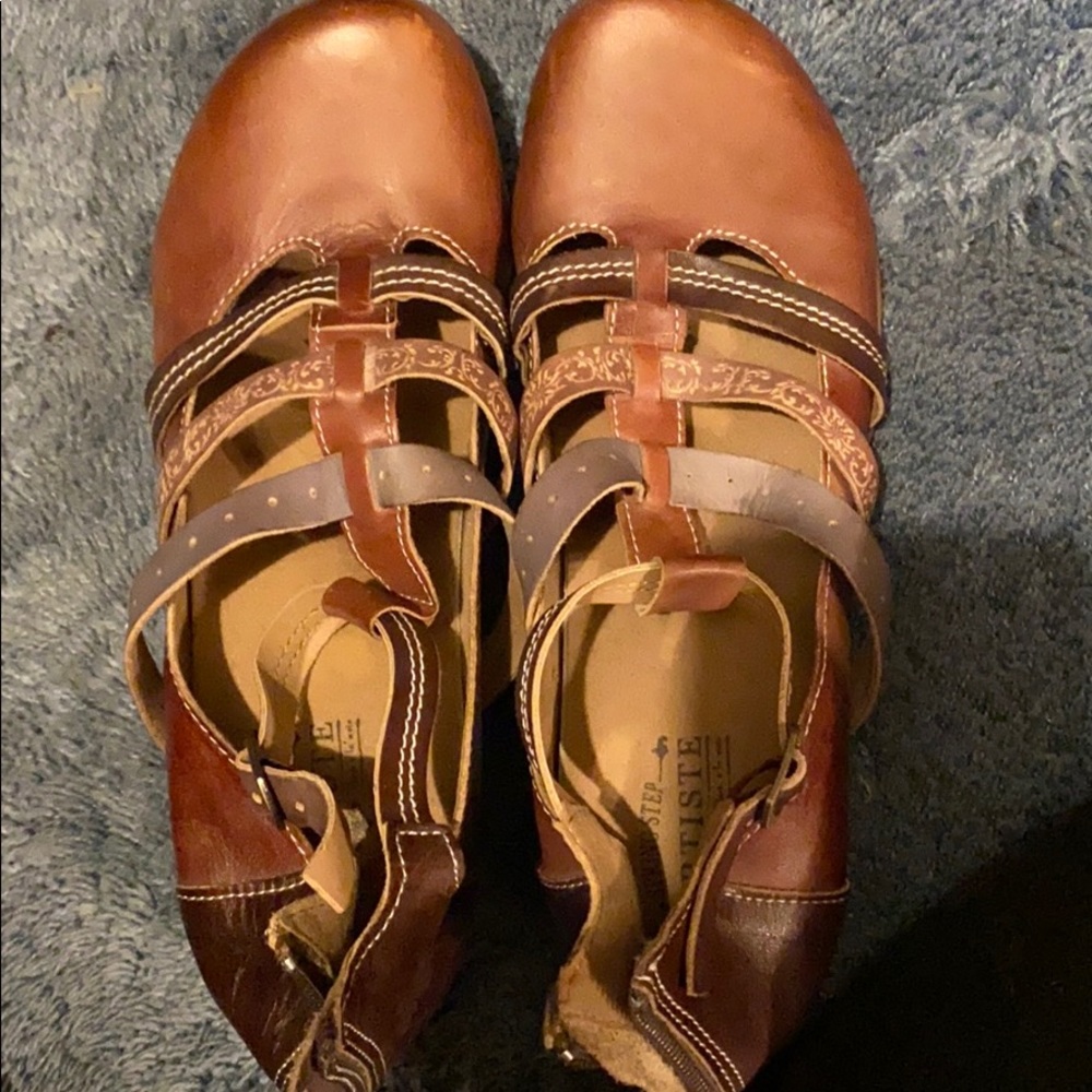 Never worn